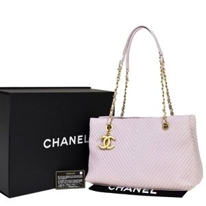 CHANEL Gorgeous blush Pink CC Logo V Stitch Chain Shoulder Leather Tote Bag